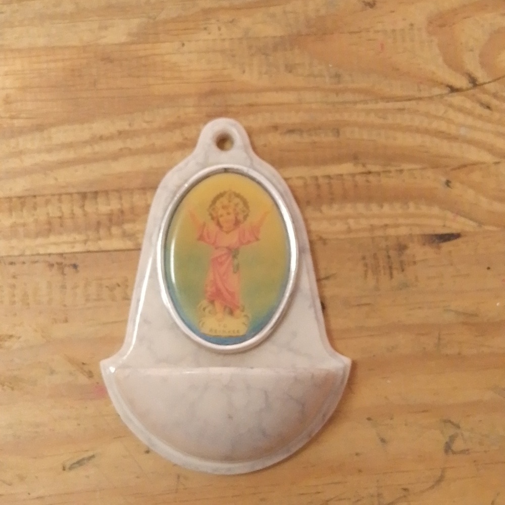 Vintage Faux Marble Wall Hanging Holy Water Holder